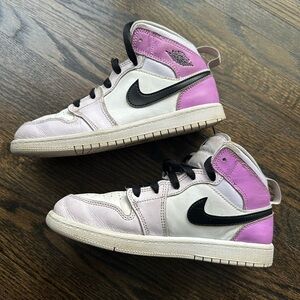 Nike Air Jordan 1 mid, size 3 youth